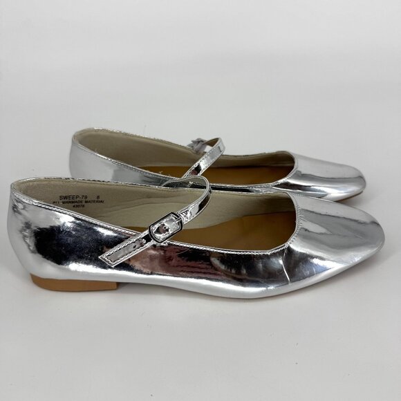 BAMBOO Mary Jane Flats Metallic Silver Size 8 - Picture 1 of 9